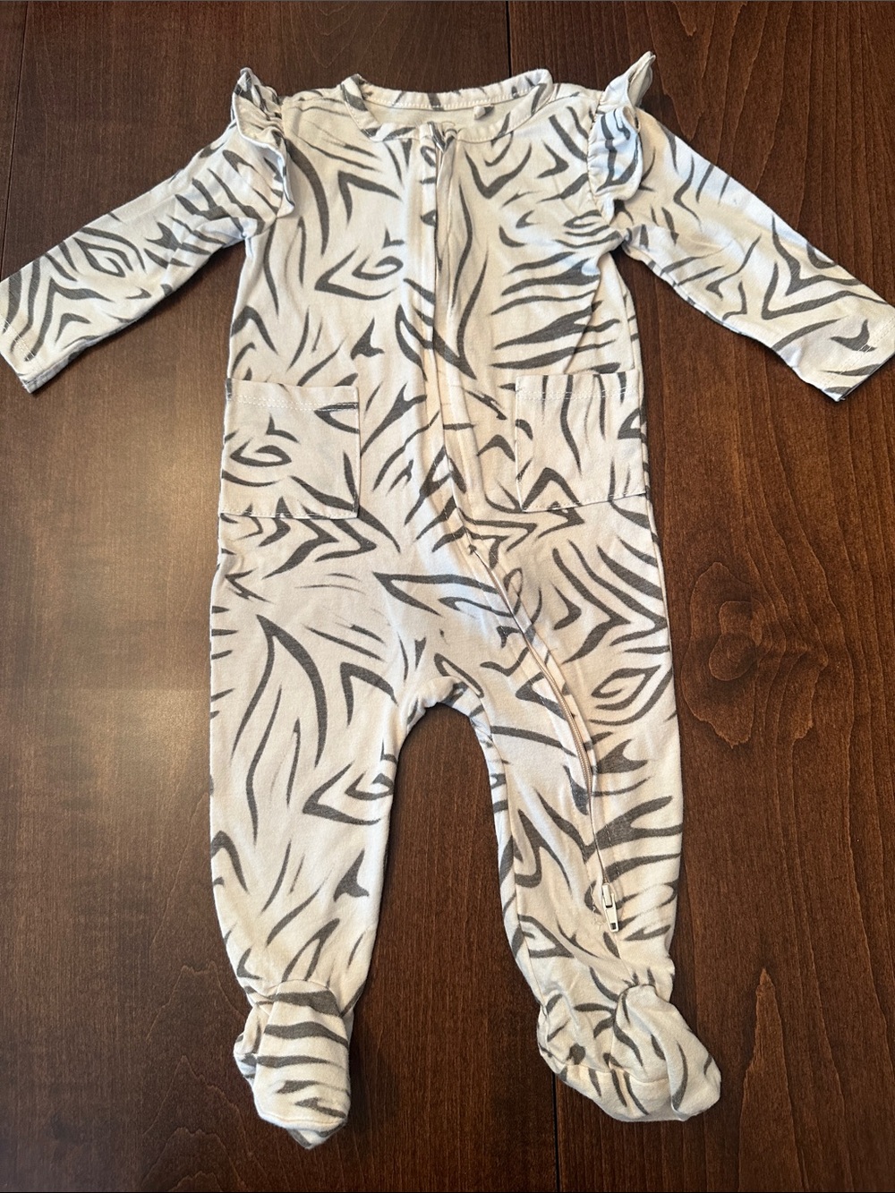 Jessica Simpson - Baby Girl Zebra-Print Footed One-Piece Romper - Gray/White